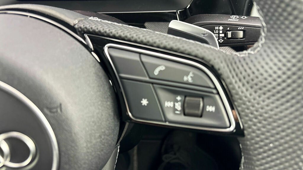 Audi A3 1.5 Tfsie Black Edition Sportback Plug- FY26VEH Black #23