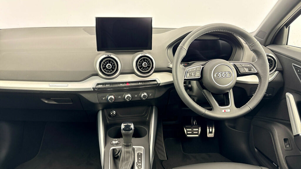 Audi Q2 35 Tfsi S Line S Tronic Black #8