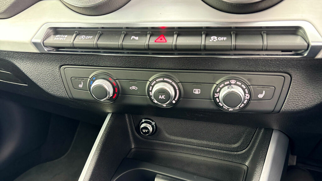 Audi Q2 35 Tfsi S Line S Tronic Black #15