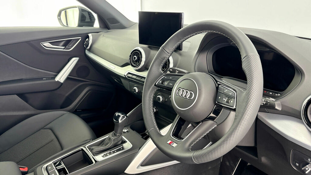 Audi Q2 Tfsi Cod 35 S Line S Tronic Euro 6 5-Door Black #6