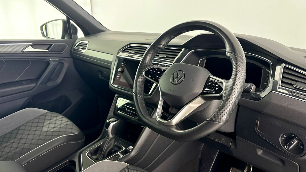 Volkswagen Tiguan Tsi Black Edition Dsg Euro 6 5-Door Grey #6