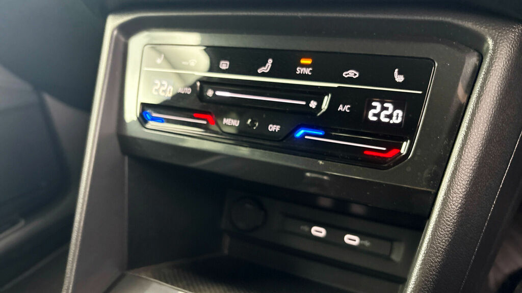 Volkswagen Tiguan Elegance Black #13