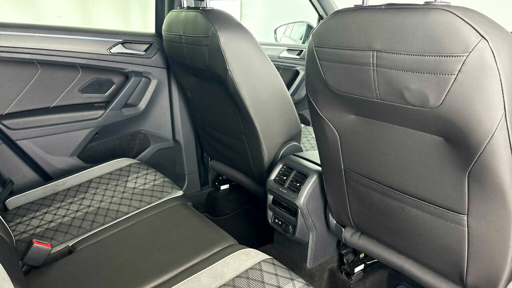 Volkswagen Tiguan Elegance Black #27
