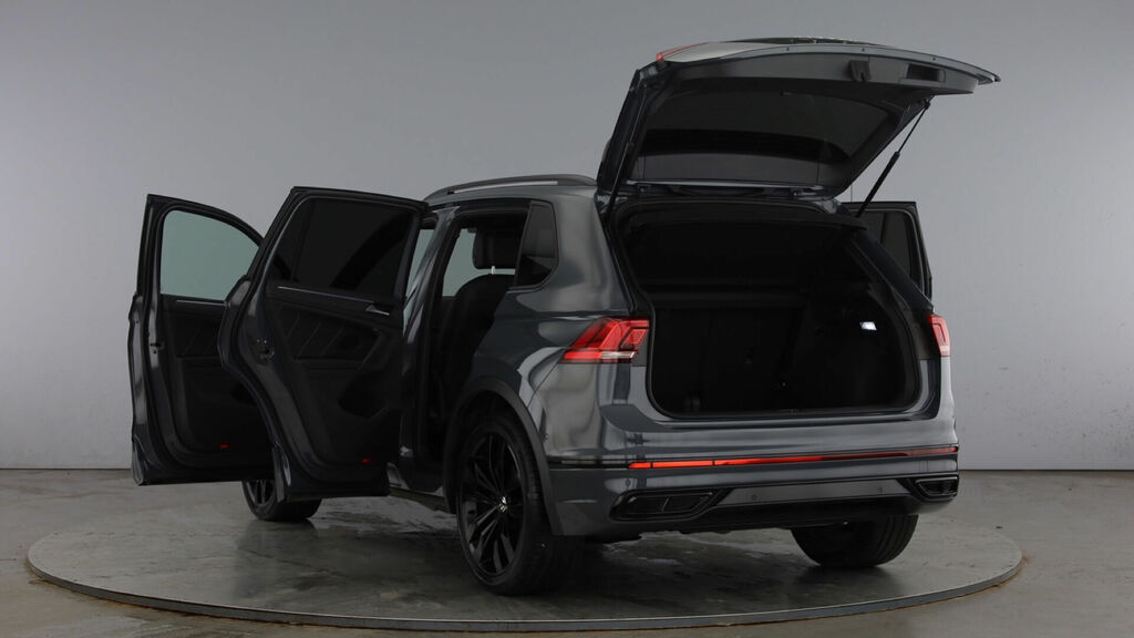 Volkswagen Tiguan Elegance Black #11