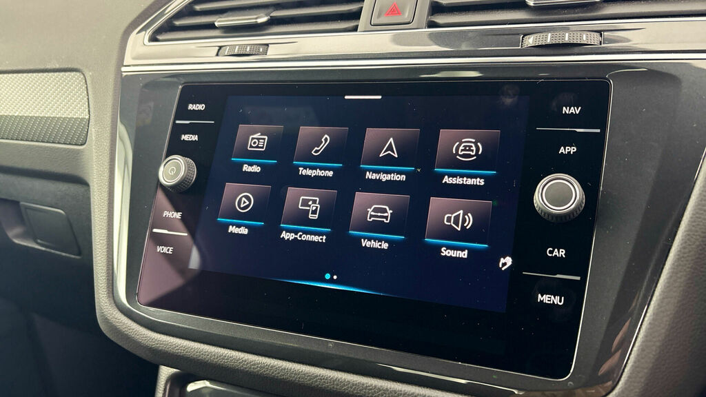 Volkswagen Tiguan Elegance Black #18