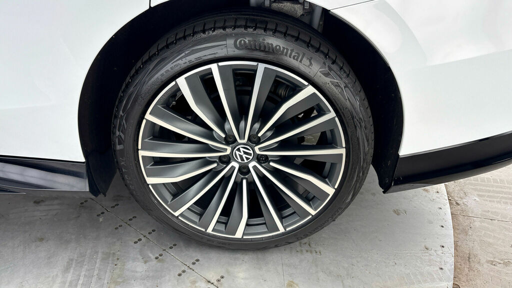 Volkswagen ID.7 210Kw Match Pro S Plus 86Kwh Grey #33