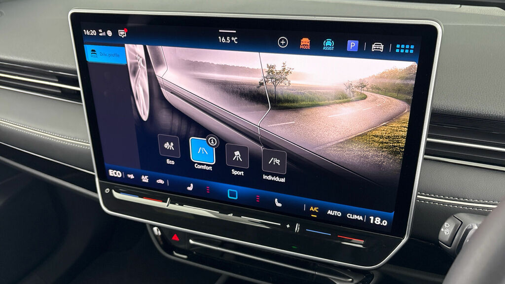 Volkswagen ID.7 210Kw Match Pro S Plus 86Kwh Grey #26