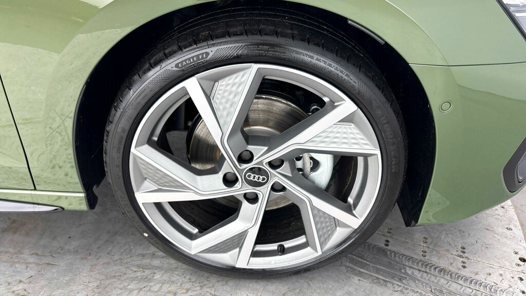 Audi A3 Tfsi 35 Black Edition S Tronic Euro 6 4-Door WN26GMG Green #5