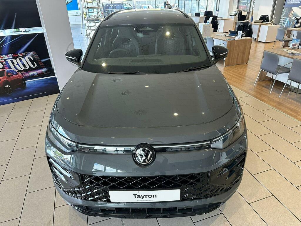 Volkswagen Tayron R-line 1.5 Tsi Ehybrid 272 Ps 6-Speed Dsg 5-Door Grey #2