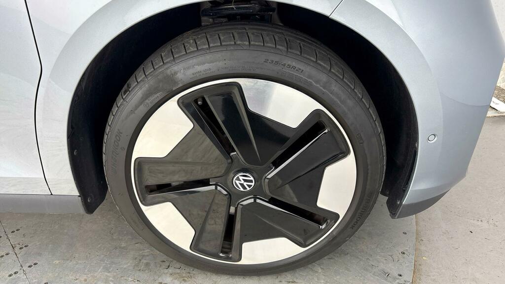 Volkswagen ID.Buzz Buzz Pro 86Kwh Style 5-Door Lwb 6Seat Silver #4