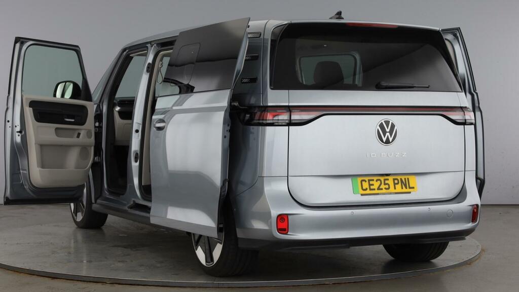 Volkswagen ID.Buzz Commerce Plus Black #7