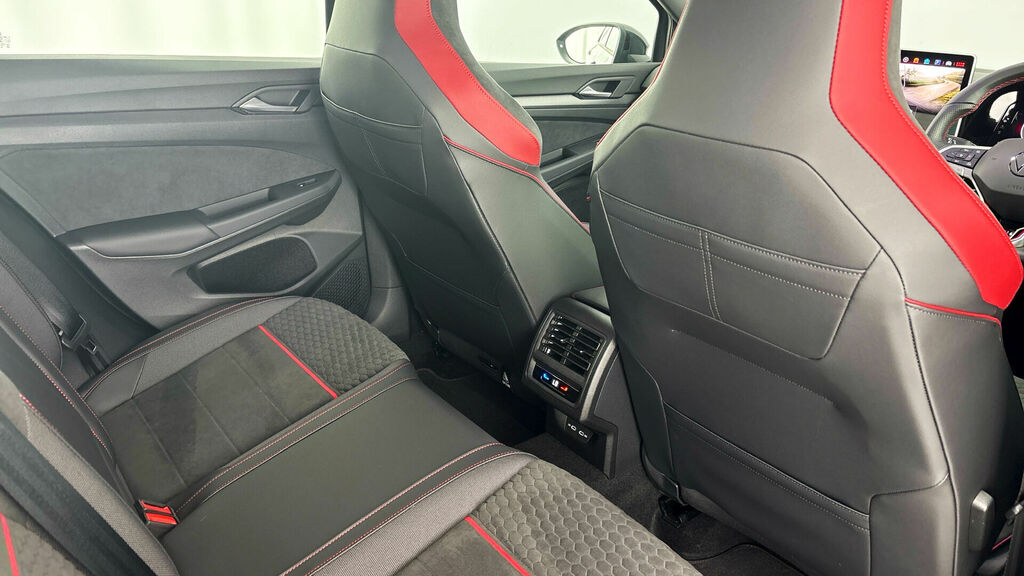 Volkswagen Golf 2.0 Tsi 265 Gti Dsg Red #30