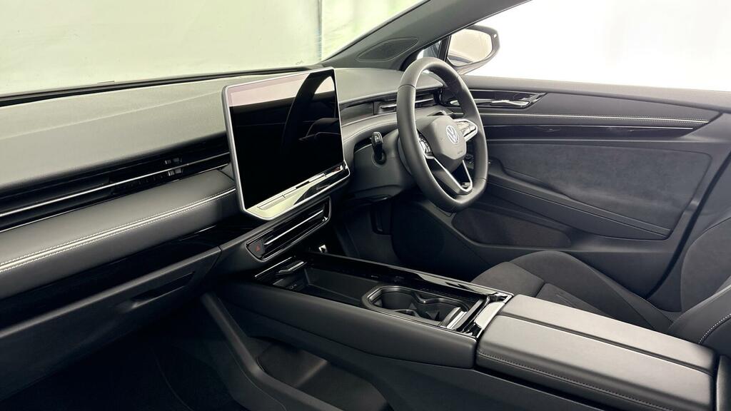 Volkswagen ID.7 210Kw Match Pro Plus 77Kwh Black #15