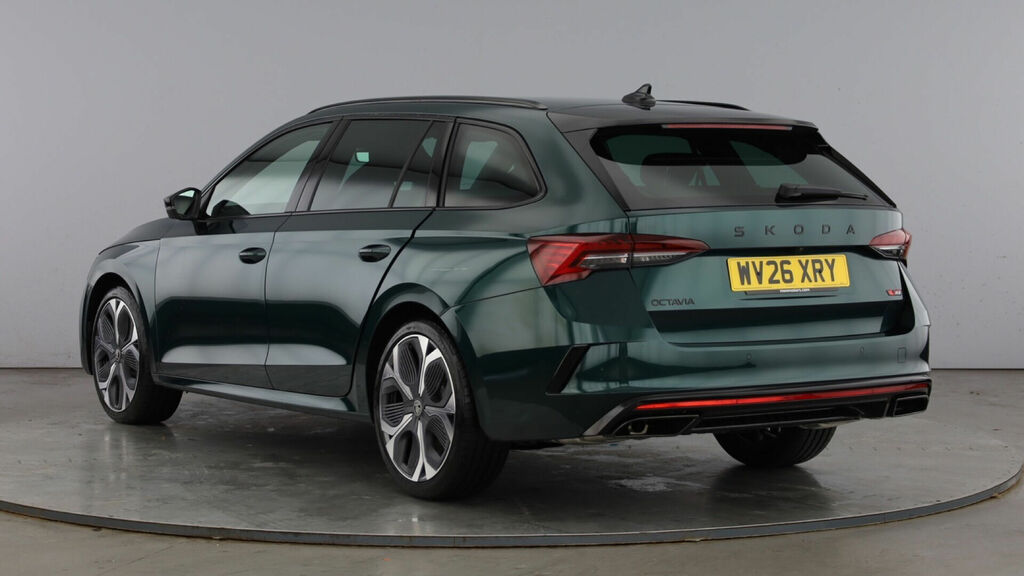 Skoda Octavia 2.0 Tsi Vrs 5-Door Dsg Green #3