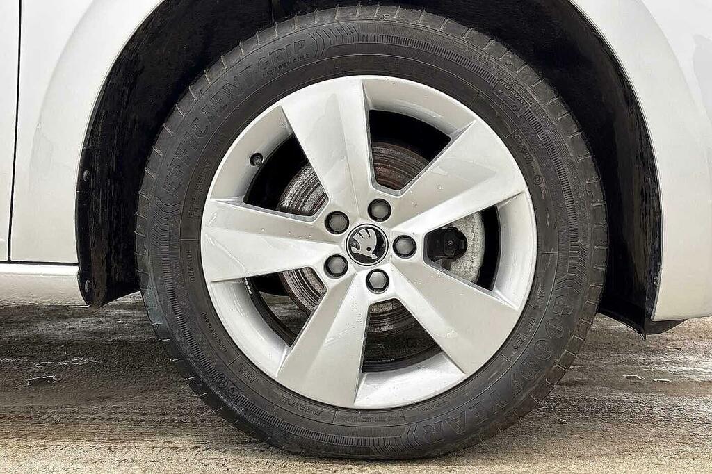 Skoda Scala 1.0 Tsi Se Edition Dsg Euro 6 5-Door Silver #4