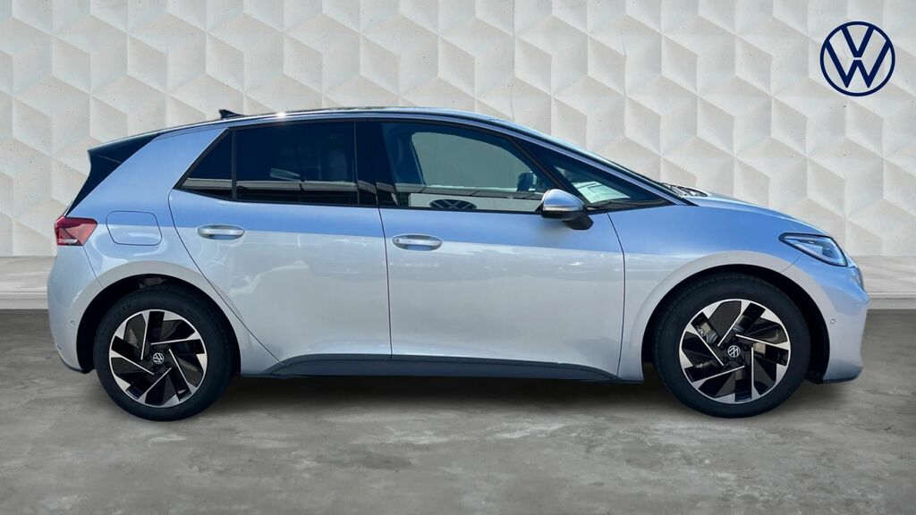 Volkswagen ID.3 Pro 59Kwh Match 5-Door Silver #4