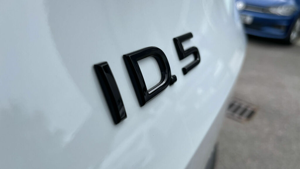Volkswagen ID.5 210Kw Match Pro 77Kwh Red #48
