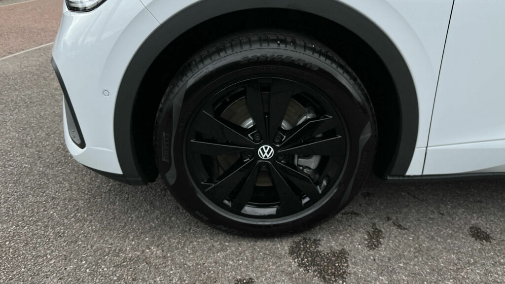 Volkswagen ID.5 210Kw Match Pro 77Kwh Red #29