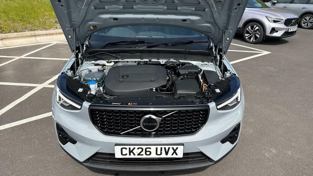 Volvo XC40 Black Edition Plus, B4 Mild Hybrid, Blue #16
