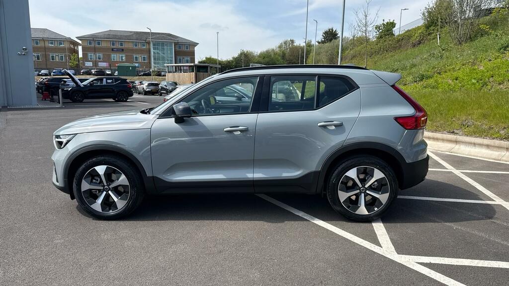 Volvo XC40 Black Edition Plus, B4 Mild Hybrid, Blue #11