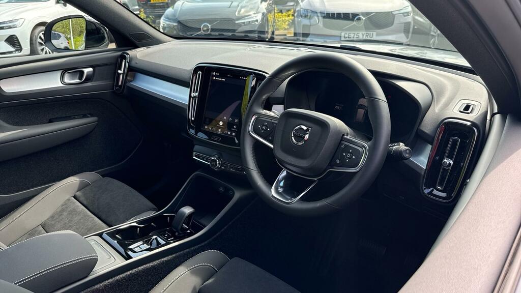 Volvo XC40 Black Edition Plus, B4 Mild Hybrid, Blue #28