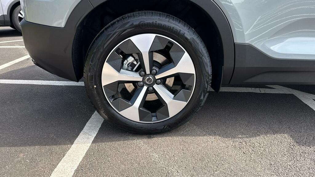 Volvo XC40 Black Edition Plus, B4 Mild Hybrid, Blue #14