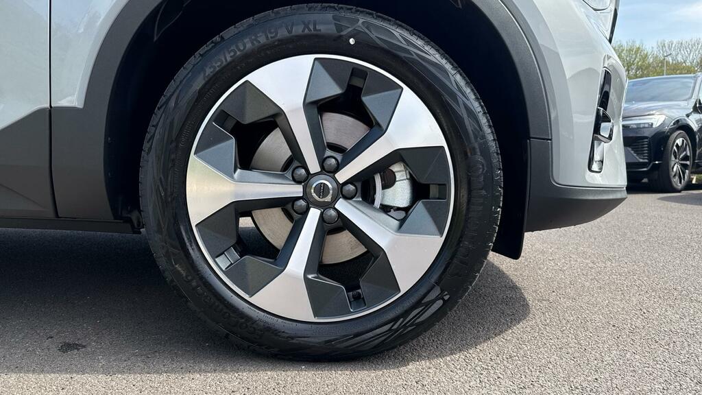 Volvo XC40 2.0 B3 Mhev Plus Dark Dct Euro 6 5-Door Grey #4