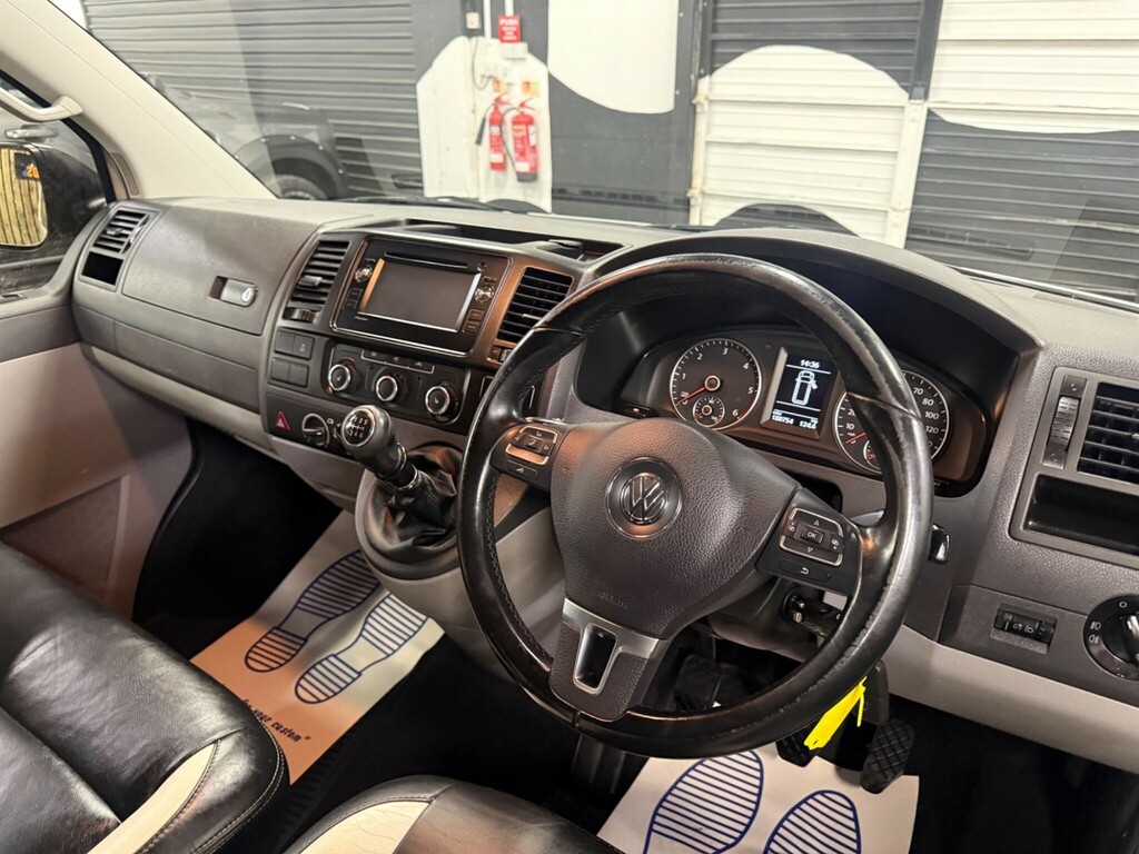 Volkswagen Transporter Panel Van White #13
