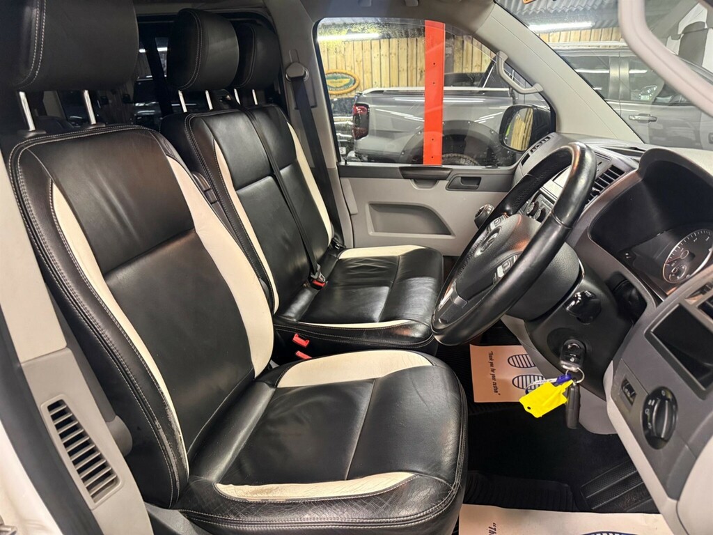 Volkswagen Transporter Panel Van White #2