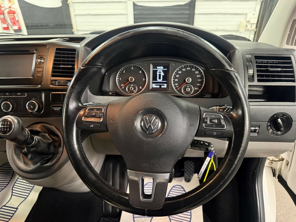 Volkswagen Transporter Panel Van White #23