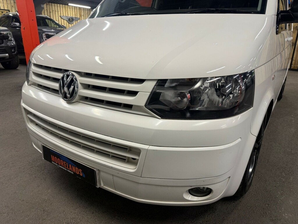 Volkswagen Transporter Panel Van White #24