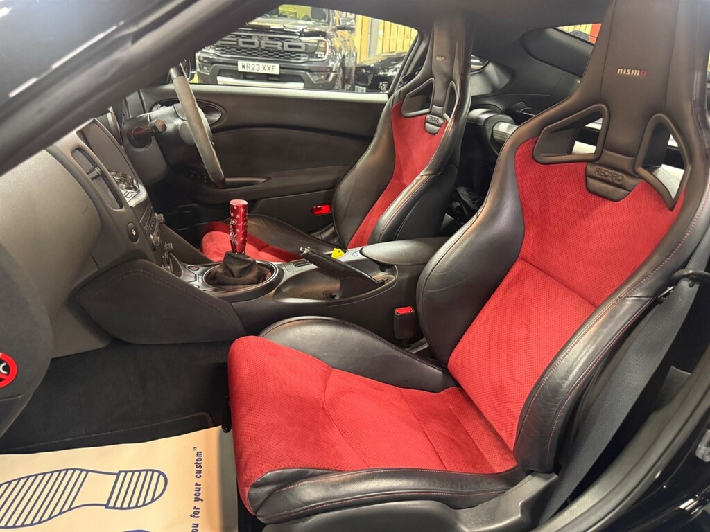 Nissan 370Z Gt Black #16
