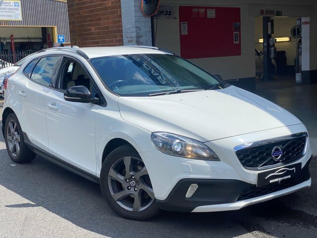 Volvo V40 Cross Country 1.6 D2 Lux Hatchback