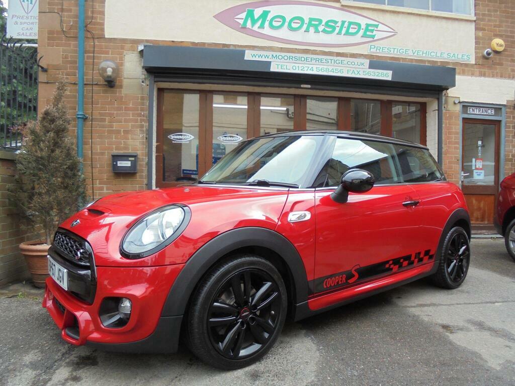 Mini Hatch 2.0 Cooper S Euro 6 S S BP67JGV Red