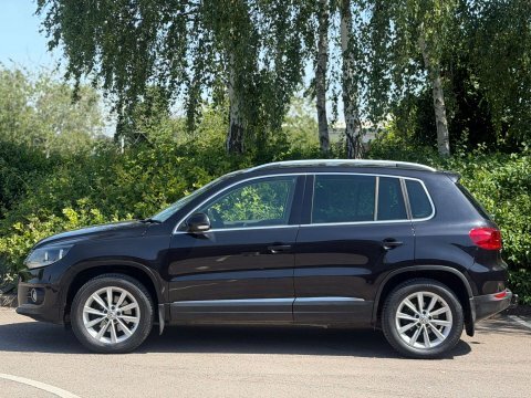 Volkswagen Tiguan 2.0 Tdi Bluemotion Tech Black #7
