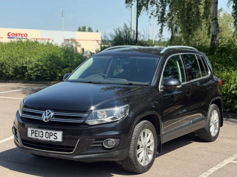 Volkswagen Tiguan 2.0 Tdi Bluemotion Tech Black #6