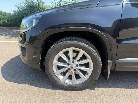 Volkswagen Tiguan 2.0 Tdi Bluemotion Tech Black #29