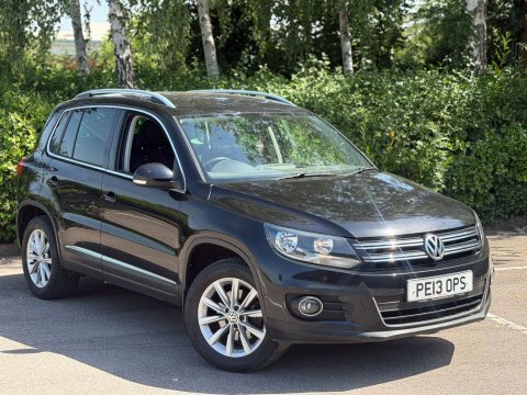 Volkswagen Tiguan 2.0 Tdi Bluemotion Tech Black #4