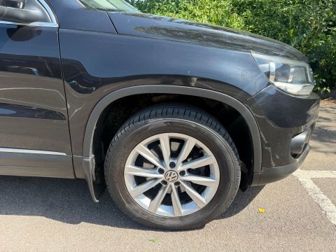 Volkswagen Tiguan 2.0 Tdi Bluemotion Tech Black #11