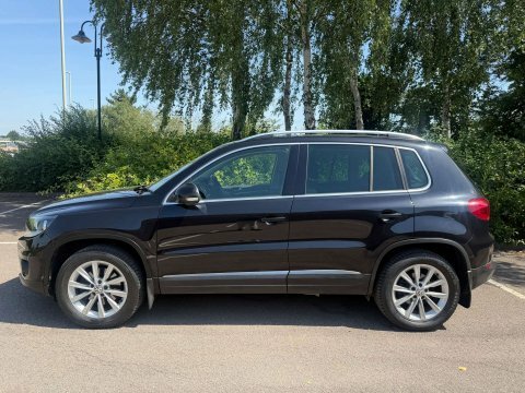 Volkswagen Tiguan 2.0 Tdi Bluemotion Tech Black #8
