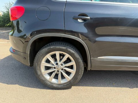 Volkswagen Tiguan 2.0 Tdi Bluemotion Tech Black #10