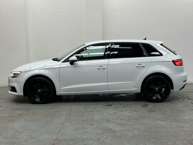 Audi A3 1.4Tfsi Sport Sportback S Tronic White #4