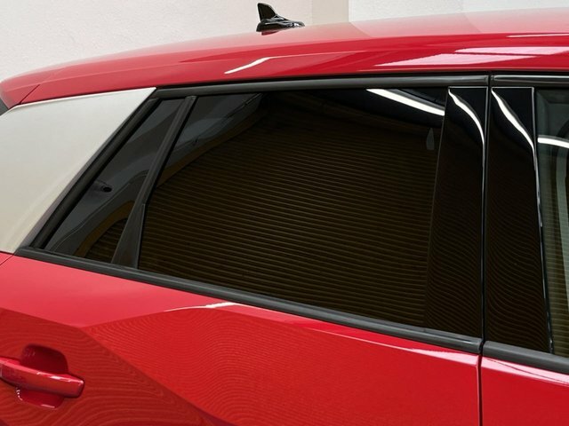 Audi Q2 30 Tfsi Sport Red #6