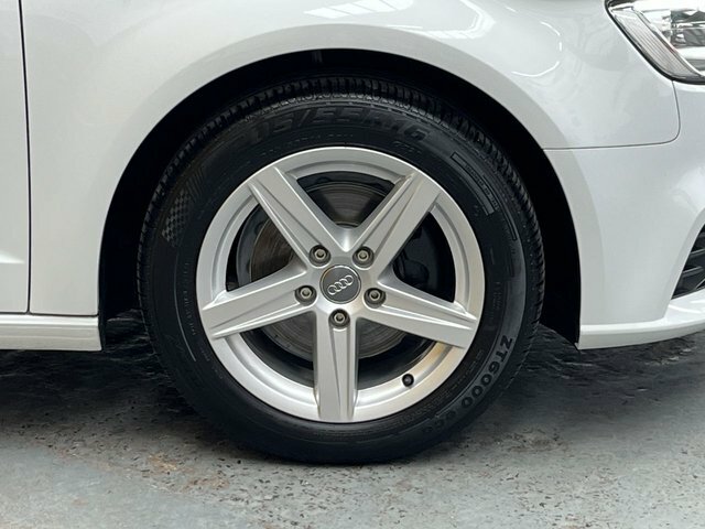 Audi A3 1.4Tfsi Sport Sportback S Tronic White #5