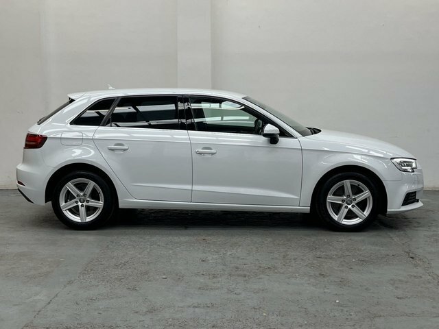 Audi A3 1.4Tfsi Sport Sportback S Tronic White #2