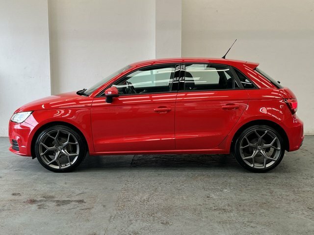 Audi A1 1.0 Tfsi Sport S Tronic Red #4