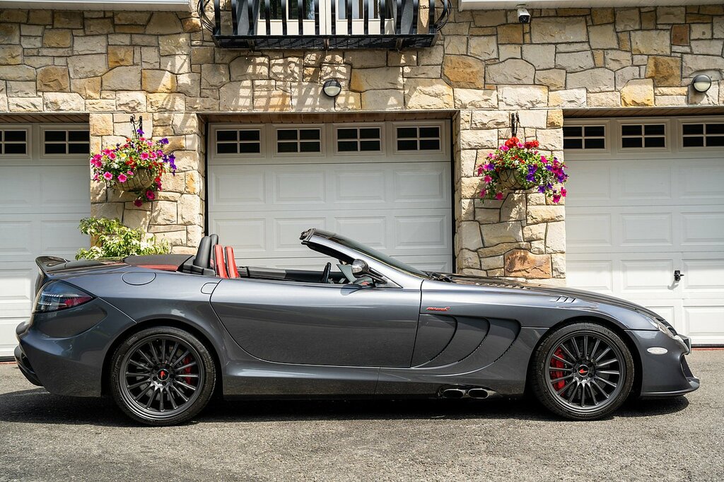 Mercedes-Benz SLR McLaren 5.4 V8 Coupe 617 Bhp Grey #4