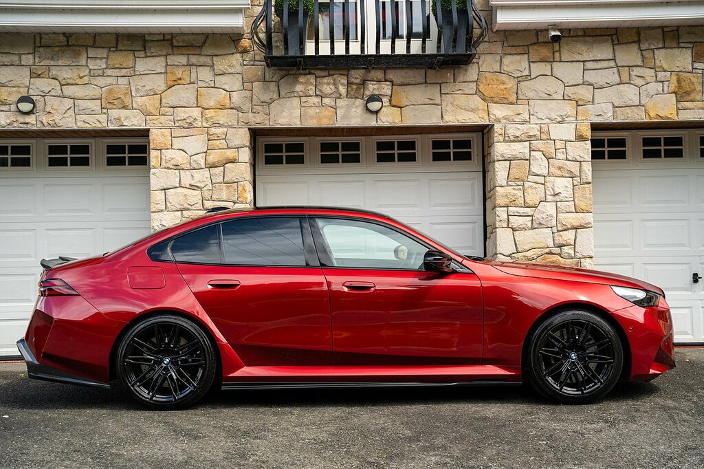 BMW M5 4.4 22.1Kwh Saloon Plug-in Hybrid Stept MS75TGB Red #4