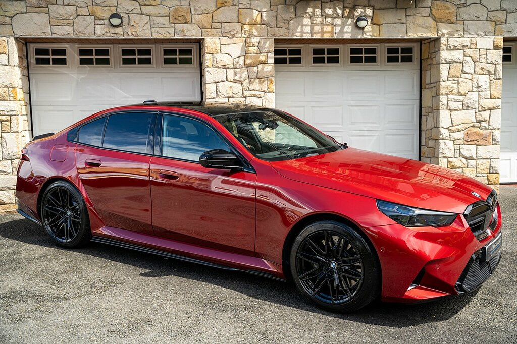 BMW M5 4.4 22.1Kwh Saloon Plug-in Hybrid Stept MS75TGB Red #3