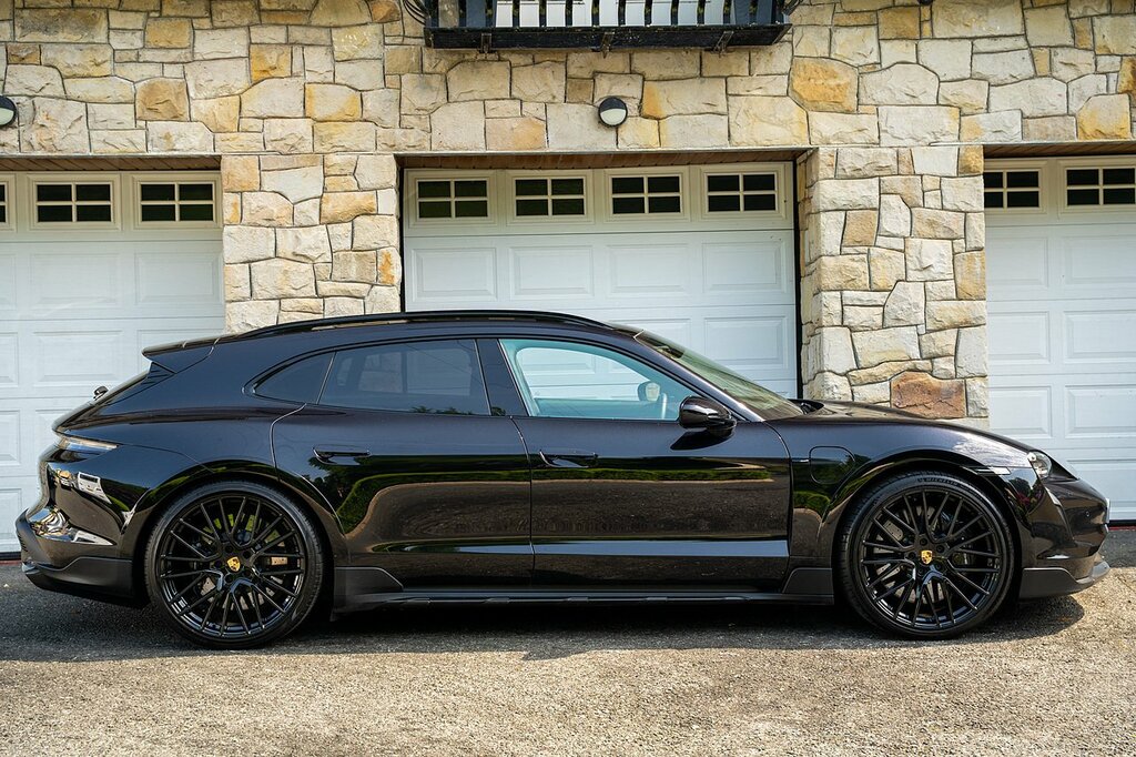Porsche Taycan Performance Plus 93.4Kwh Turbo S Cross Turismo YO71BYP Black #4